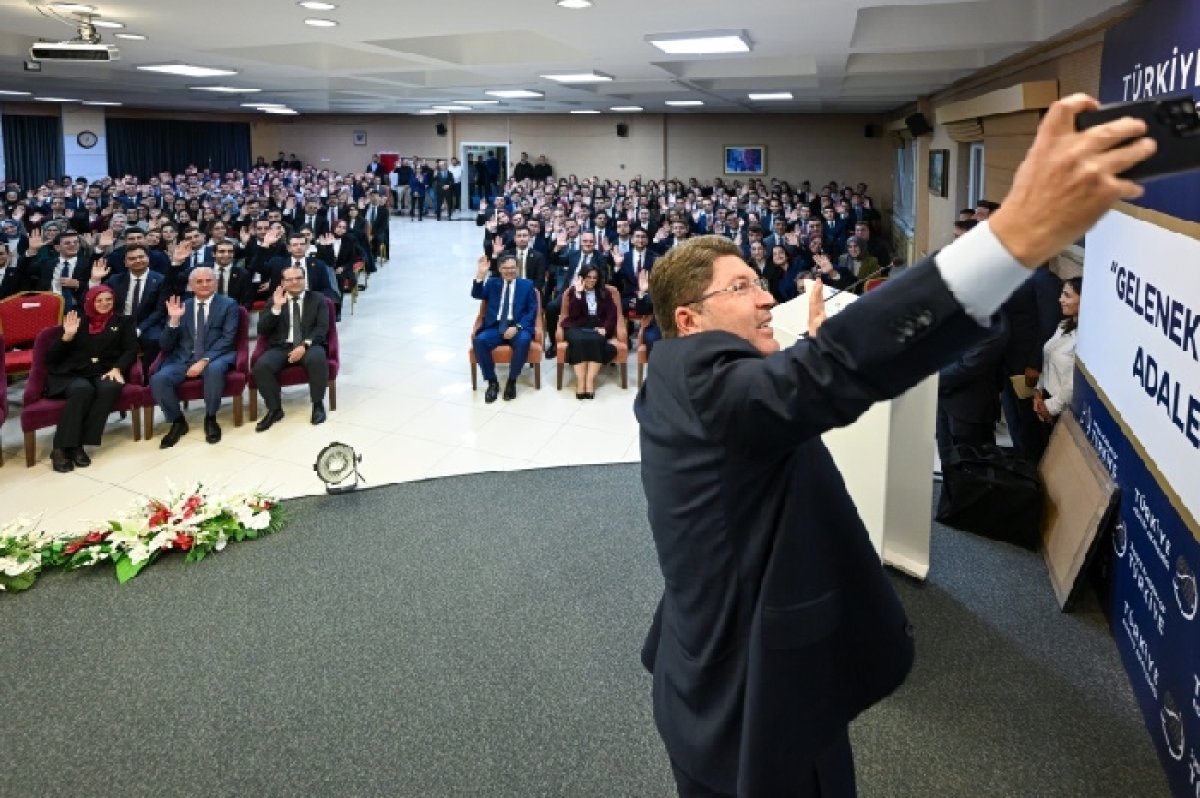 BAKAN TUNÇ :AMAÇ ADALET HİZMETLERİNDE İNSAN KALİTESİNİ ARTIRMAK