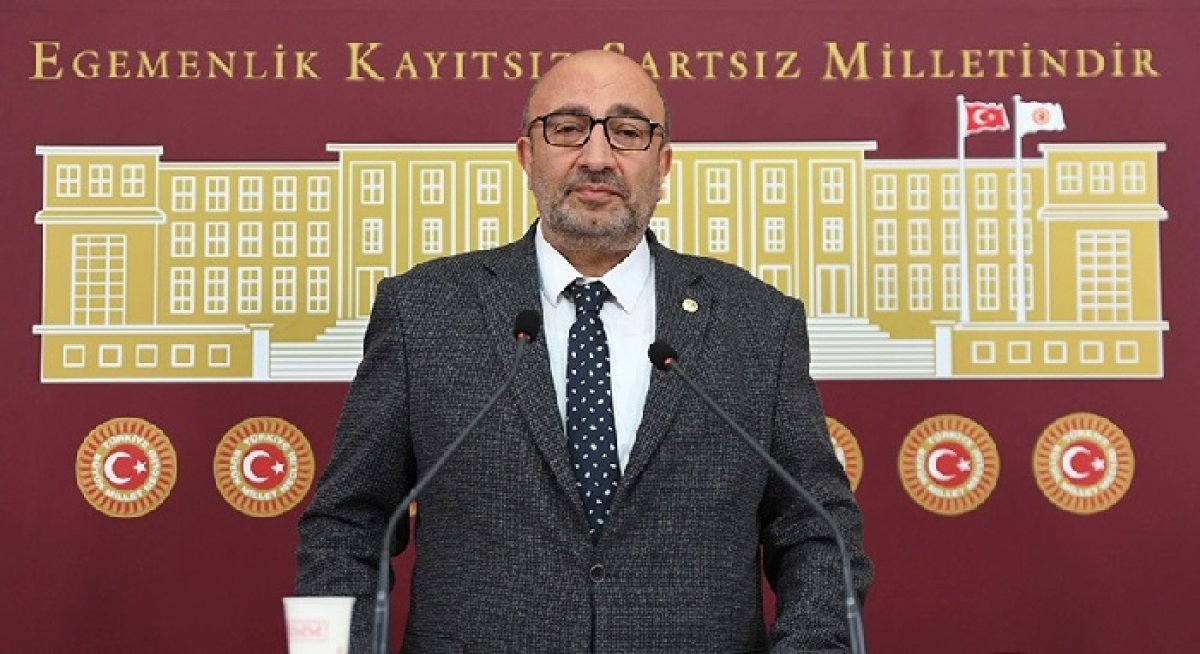 AK PARTİLİ AÇIKKAPI MECLİSTE BASIN TOPLANTISI DÜZENLEDİ 